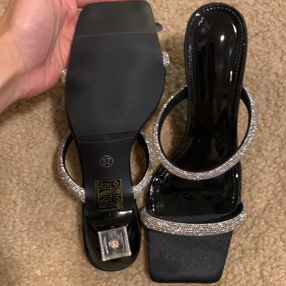 Shinning Rhinestone sandals - Picture 2 of 4